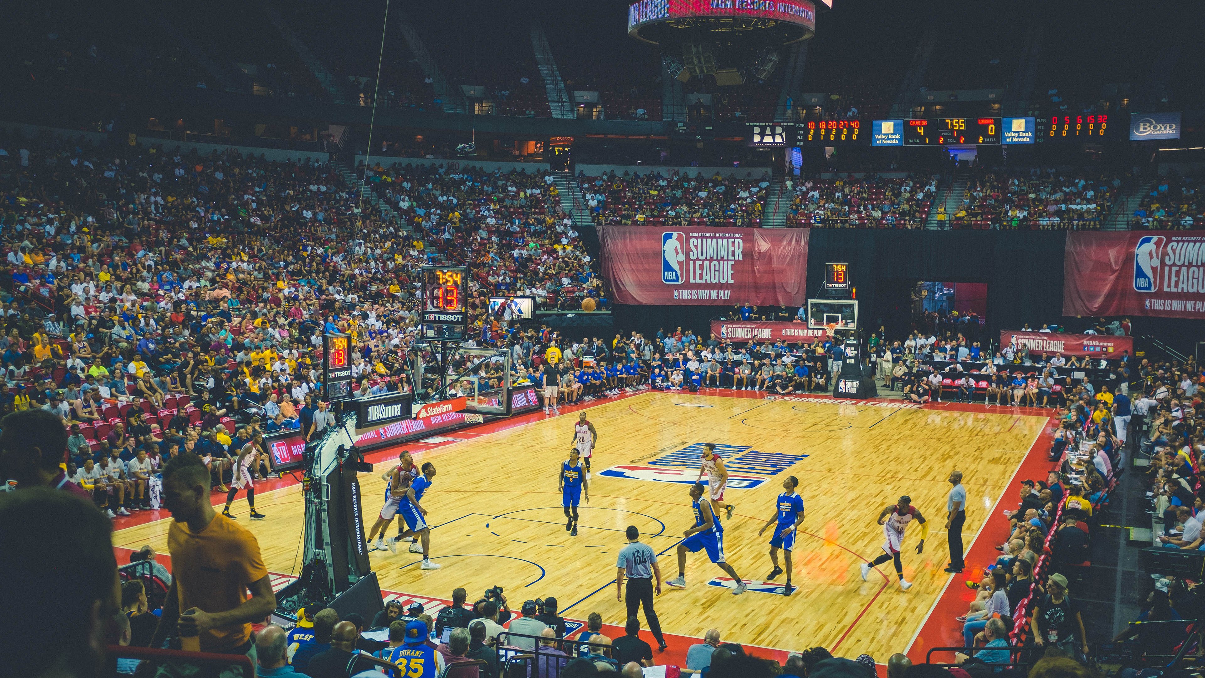 “企业团建运动会升级版” 加入定向越野与团队决策环节