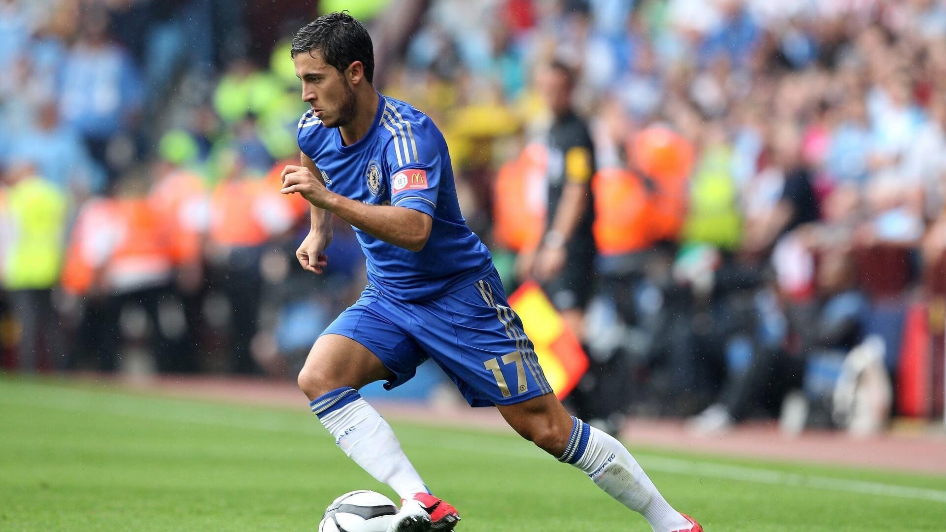 世界杯上演“传球失误断送比赛”的后腰 在欧冠稳健如初